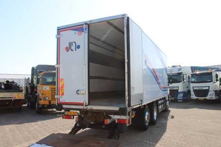 Iveco Stralis 6X2 EURO 5 + CARRIER + LIFT