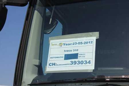 Iveco Stralis 6X2 EURO 5 + CARRIER + LIFT