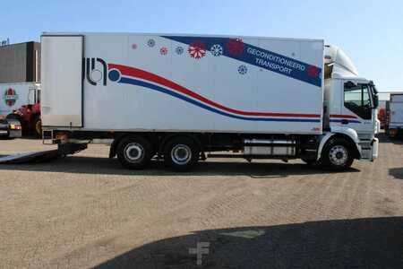 Iveco Stralis 6X2 EURO 5 + CARRIER + LIFT